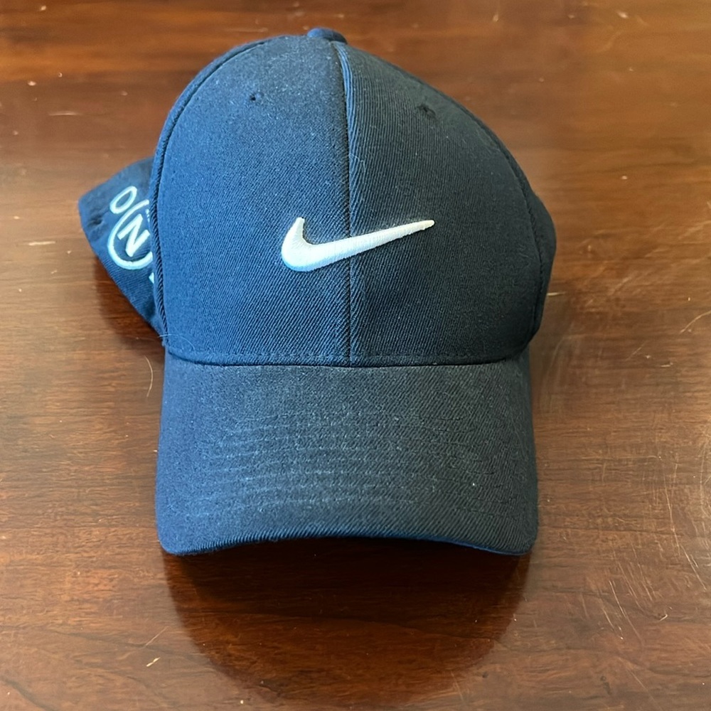 Navy Nike Golf Hat Tiger Woods Collection